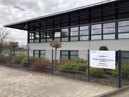 Hausarztpraxen kehren zum Normalbetrieb zurück: Die Kassenärztliche Vereinigung Westfalen-Lippe schließt zum kommenden Wochenende das Ambulante Behandlungszentrum im Ahorn-Sportpark in Paderborn.